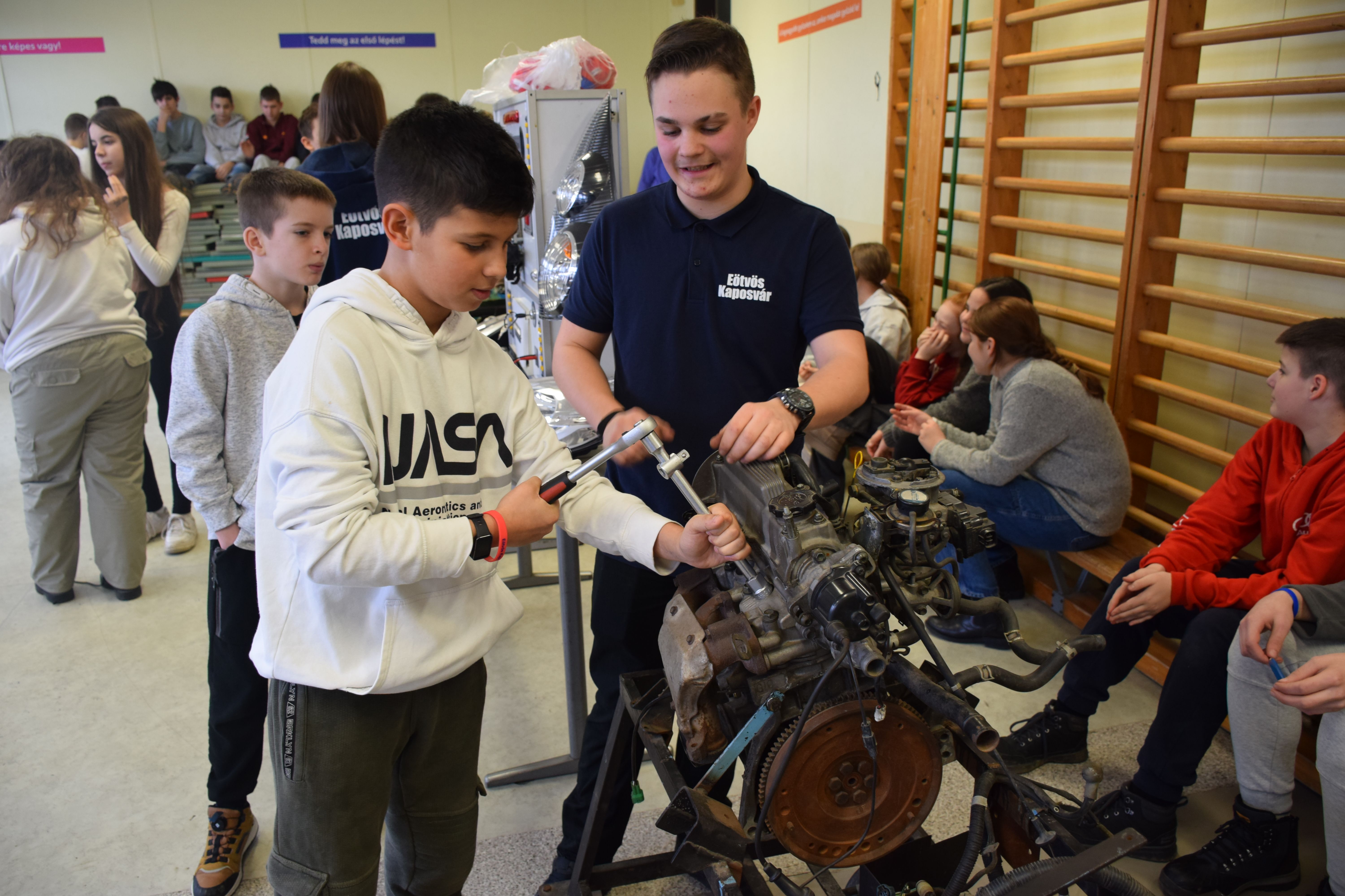 Szívvel-lélekkel mutatják be szakmájukat