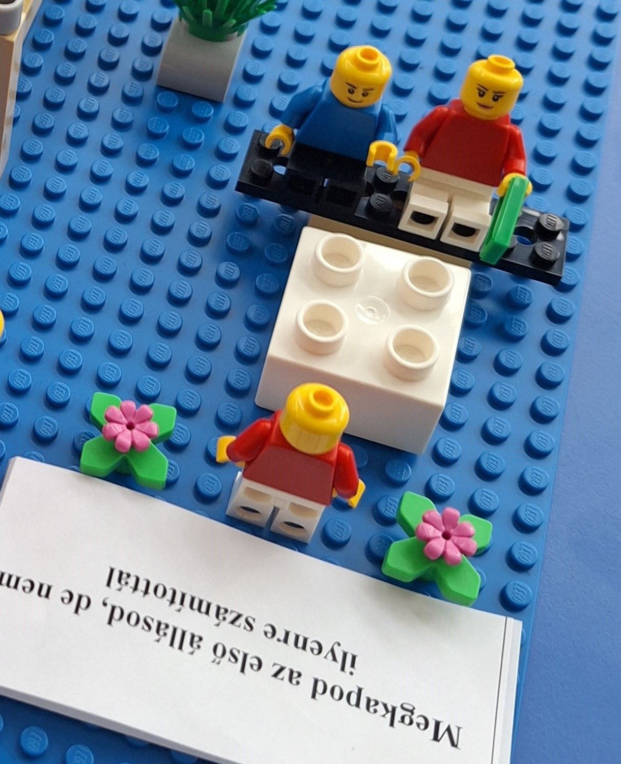 Építsd meg a jövőt2 (002).jpg