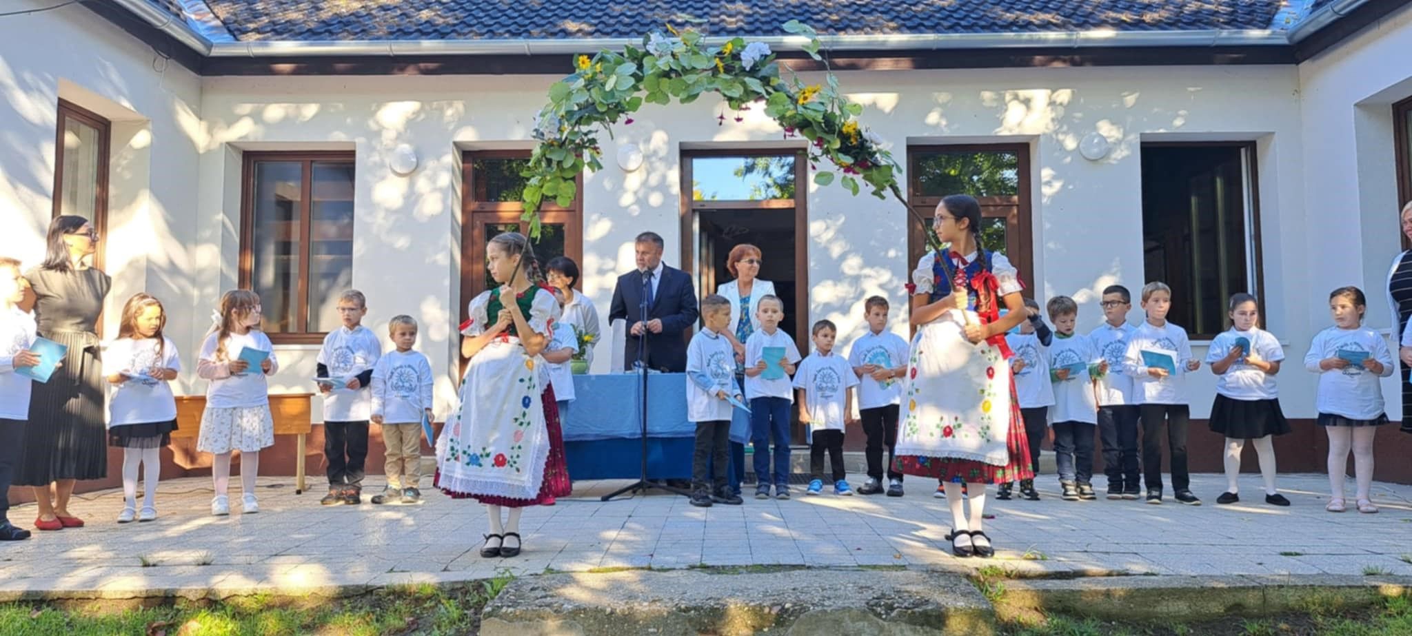 Művészeti neveléssel és társasjátékokkal fejlesztik a diákokat