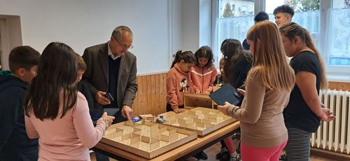 Élményekkel, játékokkal vittünk ismereteket Taszárra