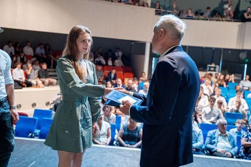 KSZC-s diákokat is köszöntöttek a kaposvári városházán